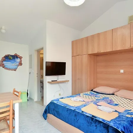 Fuer 2 Personen Ca 20 Qm In Pula, Istrien Istrische Riviera Apartment *